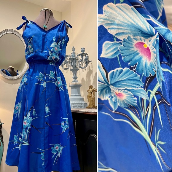 Vintage Dresses & Skirts - Vintage Blue Hawaiian Floral Dress